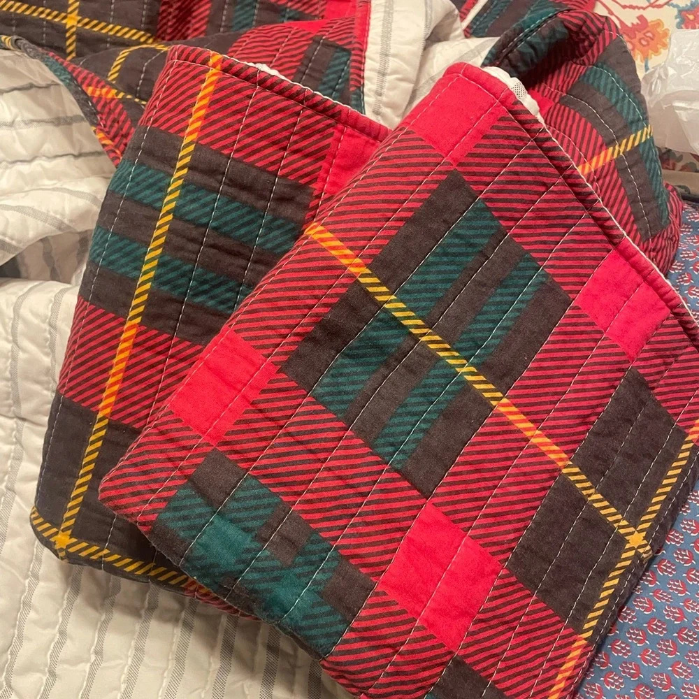 Holiday Plaid Quilt Set - Queen